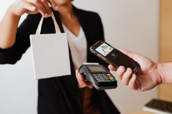 信用卡三年沒還有啥影響？信用卡逾期后應該如何補救？