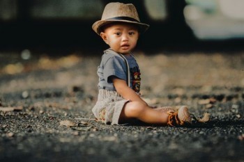 40歲左右的人適合買什么保險？有必要買保險嗎？