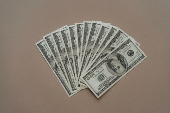 交通信用卡逾期了怎么跟銀行協(xié)商解決？可以協(xié)商還本金嗎？