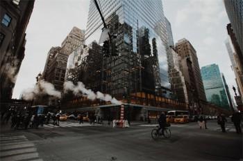 保險到寬限期的還可以退保嗎？需要扣費嗎？