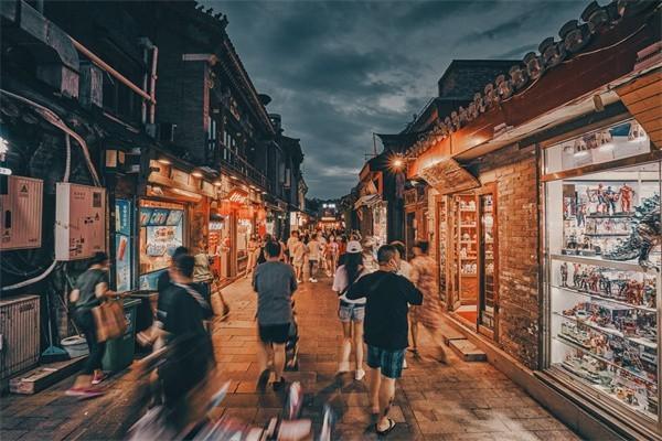 商業(yè)保險想退能退多少錢？退保的人多嗎？