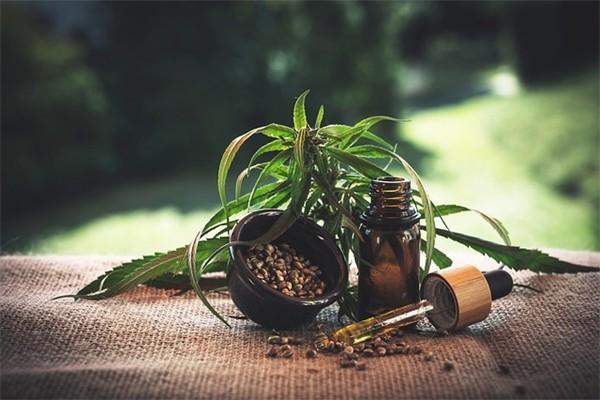 醫(yī)療保險賠付是怎么賠付的？賠付流程是什么？