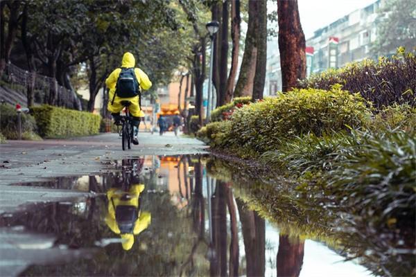 交通事故保險(xiǎn)理賠流程是什么？理賠要自己墊付嗎？