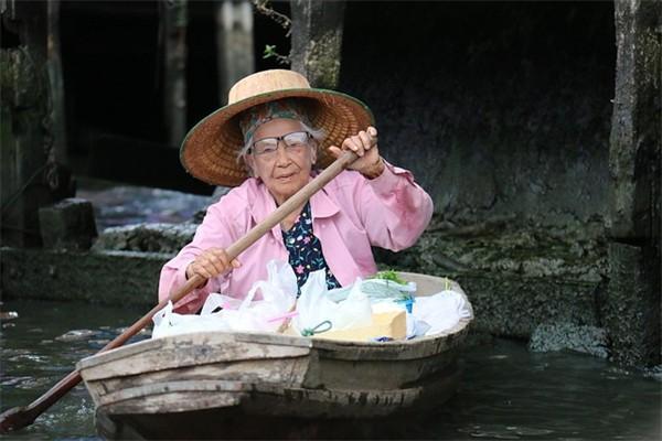 居民養(yǎng)老保險(xiǎn)怎么算每月拿多少錢？怎么領(lǐng)??？