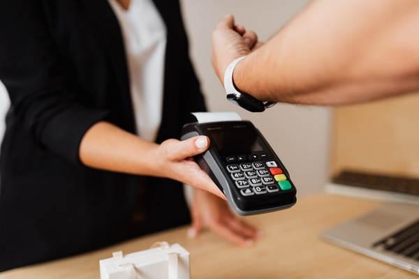 信用卡還不上最壞結(jié)果是怎么樣？怎么和銀行協(xié)商？