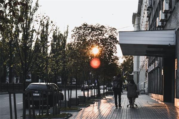 保險(xiǎn)賠償誤工費(fèi)賠償標(biāo)準(zhǔn)是什么？需要什么證明？