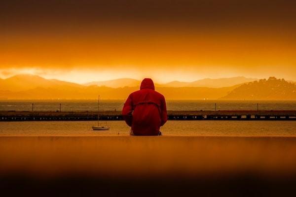 不想活了保險(xiǎn)給父母留一筆錢可以嗎？由誰申請(qǐng)理賠？