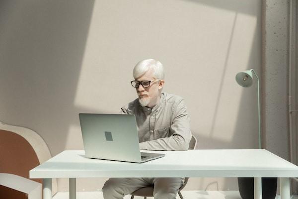 一分錢不交60歲能領(lǐng)養(yǎng)老金嗎？需要滿足這些條件！