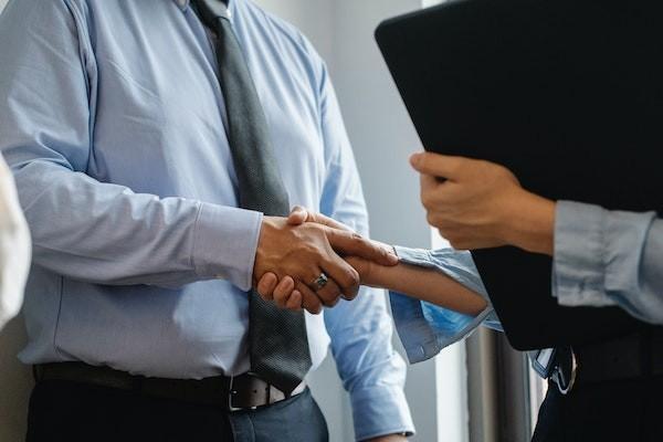 失業(yè)金每月幾號發(fā)放到卡里？最長能領(lǐng)取幾個月？
