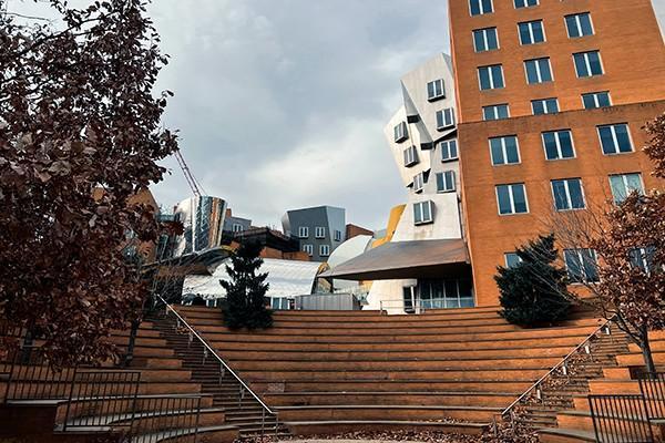 企業(yè)年金一個月扣300退休拿多少？退休后怎么領(lǐng)??？