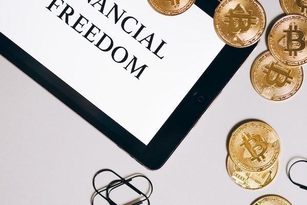 金條逾期一年會(huì)上門嗎？逾期的后果有哪些