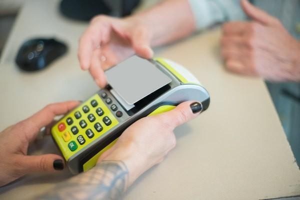 收到中信銀行信用卡逾期短信怎么辦？打電話沒接到會怎么樣？