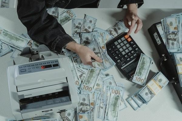 借唄逾期對信用卡額度有影響嗎？逾期的后果有哪些