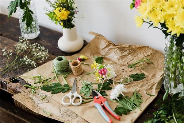 養(yǎng)老保險金計算是按月算嗎？一個月多少錢？