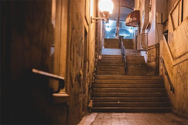 百萬醫(yī)療和補充醫(yī)療沖突嗎？哪個值得買？