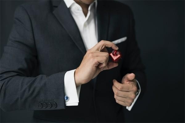 欠借唄多少錢逾期會(huì)被起訴？怎么才能不被起訴？