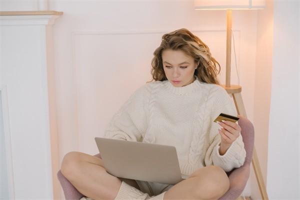 招聯(lián)兩年前逾期過記錄信用嗎？逾期過影響買房貸款嗎