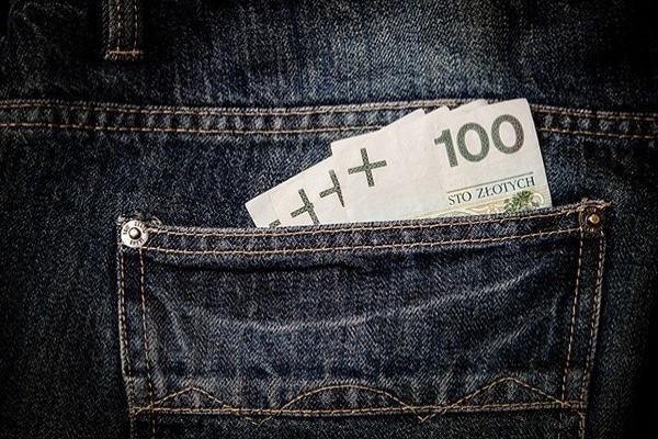 招聯(lián)金融逾1萬逾期3個月會被起訴嗎？逾1萬利息多少