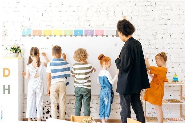 幼兒園不交五險一金違法嗎？怎么辦？