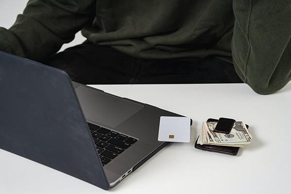 支付寶逾期起訴前會上門么？逾期起訴了怎么辦