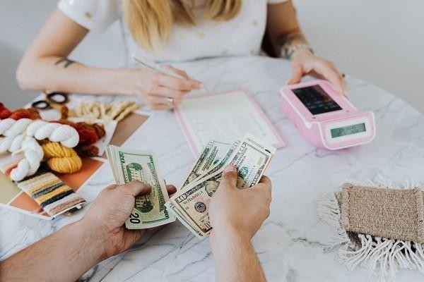 招商銀行信用卡電話(huà)分期如何取消，卡手續(xù)費(fèi)多少