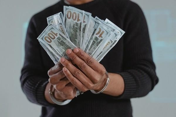 招行信用卡逾期協(xié)商還款不同意怎么辦，招商銀行逾期協(xié)商還款需不需要前期費(fèi)用