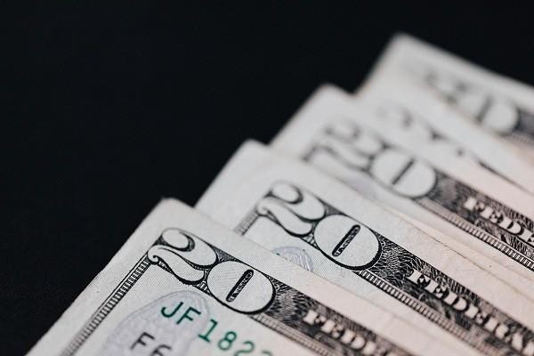 廣州銀行信用卡逾期被起訴影響是什么，還款多久恢復(fù)信用