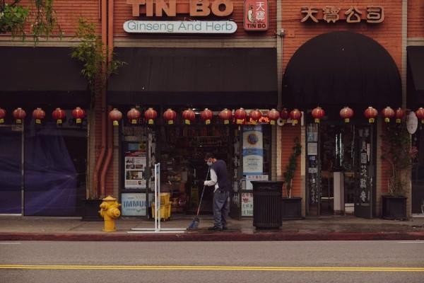 保險公司墊付的錢沒用完退給誰？多久可以理賠？