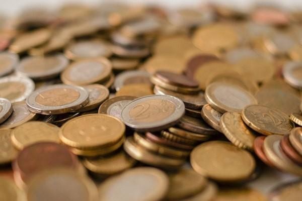 工商行信用卡逾期利息超過本金合法嗎，銀行信用卡2萬(wàn)逾期1年多能不能協(xié)商分期