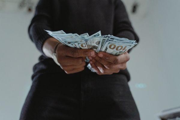 白條還不上會造成什么后果，可以申請停催嗎