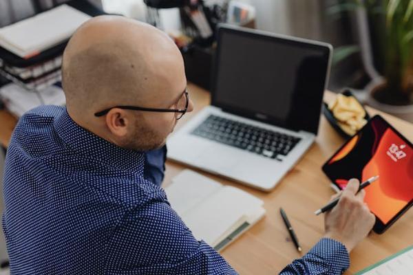 企業(yè)年金交滿多少年才能領取？哪些人可以購買企業(yè)年金？