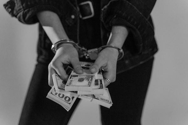 金條能申請減免利息嗎，逾期申請減免利息需要什么材料