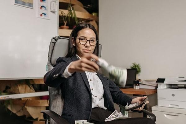 借唄還不上怎么退款，逾期后果有哪些