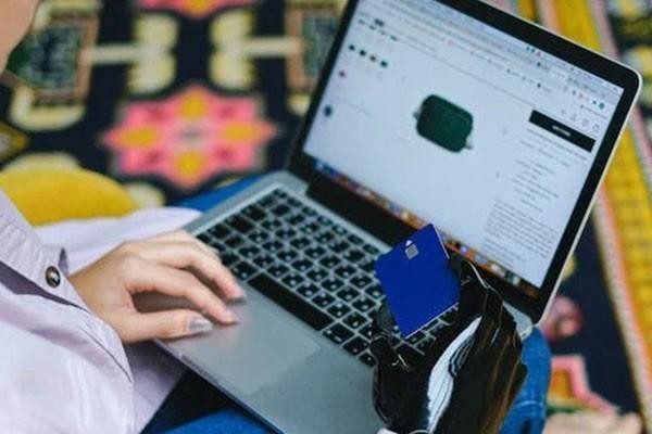 借唄逾期起訴后需要承擔什么后果，怎么協(xié)商還款撤訴
