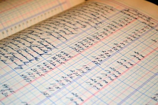 農(nóng)行信用卡違約協(xié)商減免逾期費(fèi)用可以嗎，逾期有什么后果