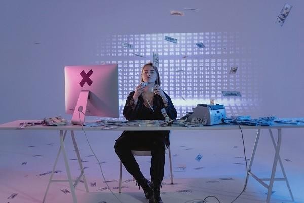 借唄無力償還新規(guī)怎么辦理延期還款，后果有什么