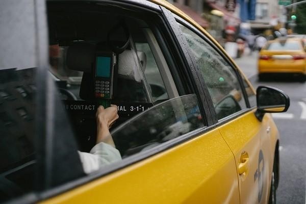 微粒貸逾期收到立案信息怎么辦，還款后果是什么