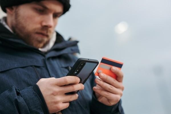 招商銀行線上信用卡貸款申請(qǐng)條件是什么，成功上信用嗎