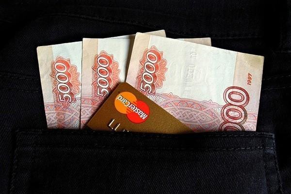工商信用卡逾期會凍結名下所有銀行卡嗎，一千五會怎樣