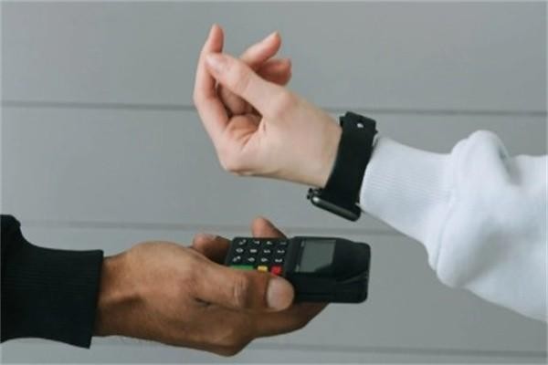 欠招商銀行2萬逾期該怎么辦，逾期多久不還會?？?>
                                        </div>
                                    </a>
                                    <h2 class=
