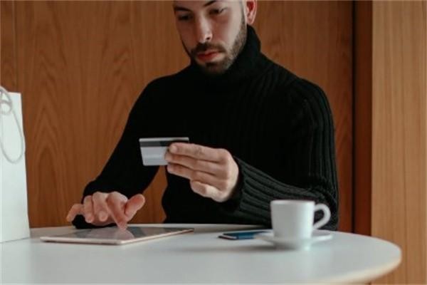 信用卡取現(xiàn)分期還款可以嗎？提前10天還款行嗎？